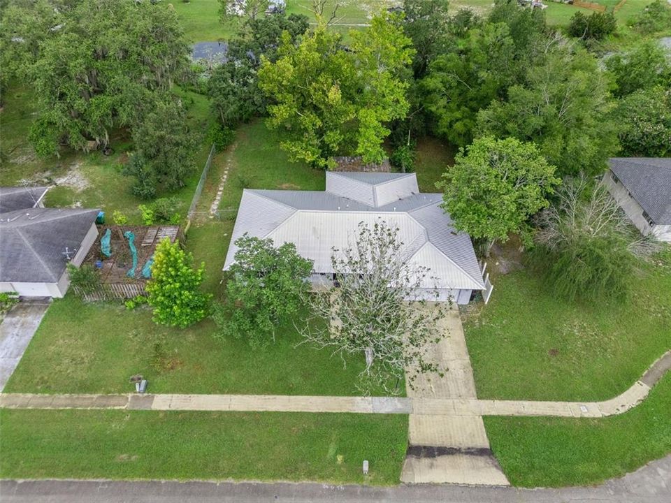 En Venta: $320,000 (3 camas, 2 baños, 1676 Pies cuadrados)