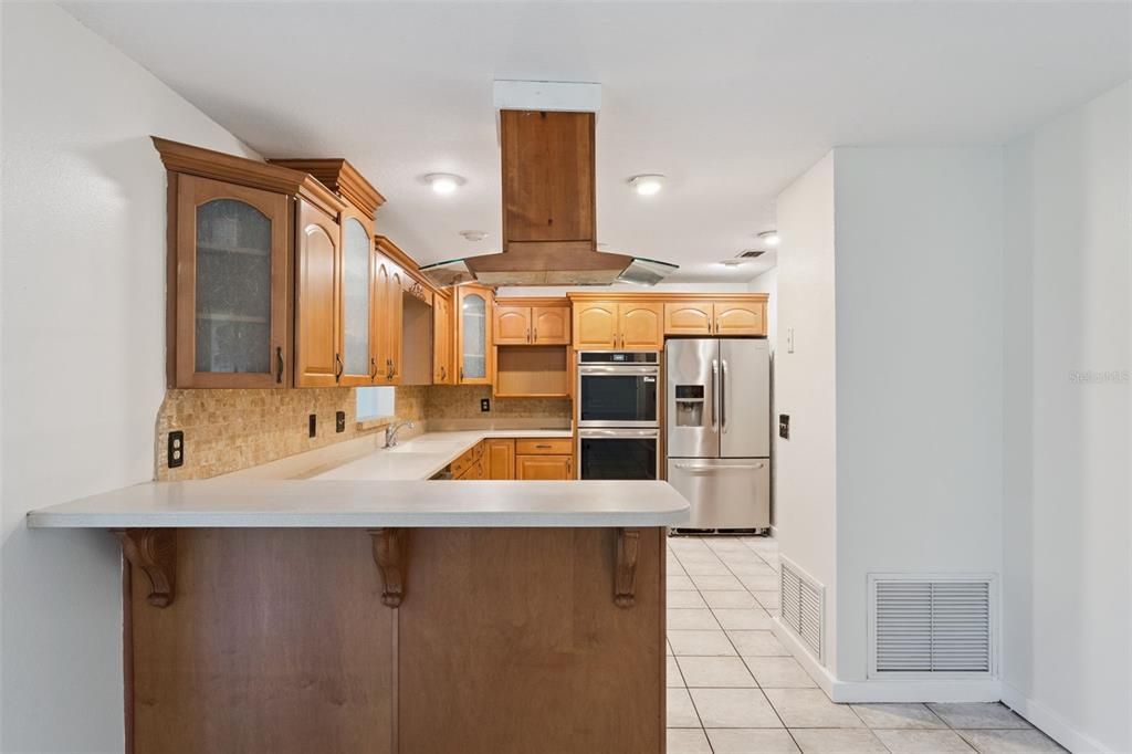 En Venta: $320,000 (3 camas, 2 baños, 1676 Pies cuadrados)