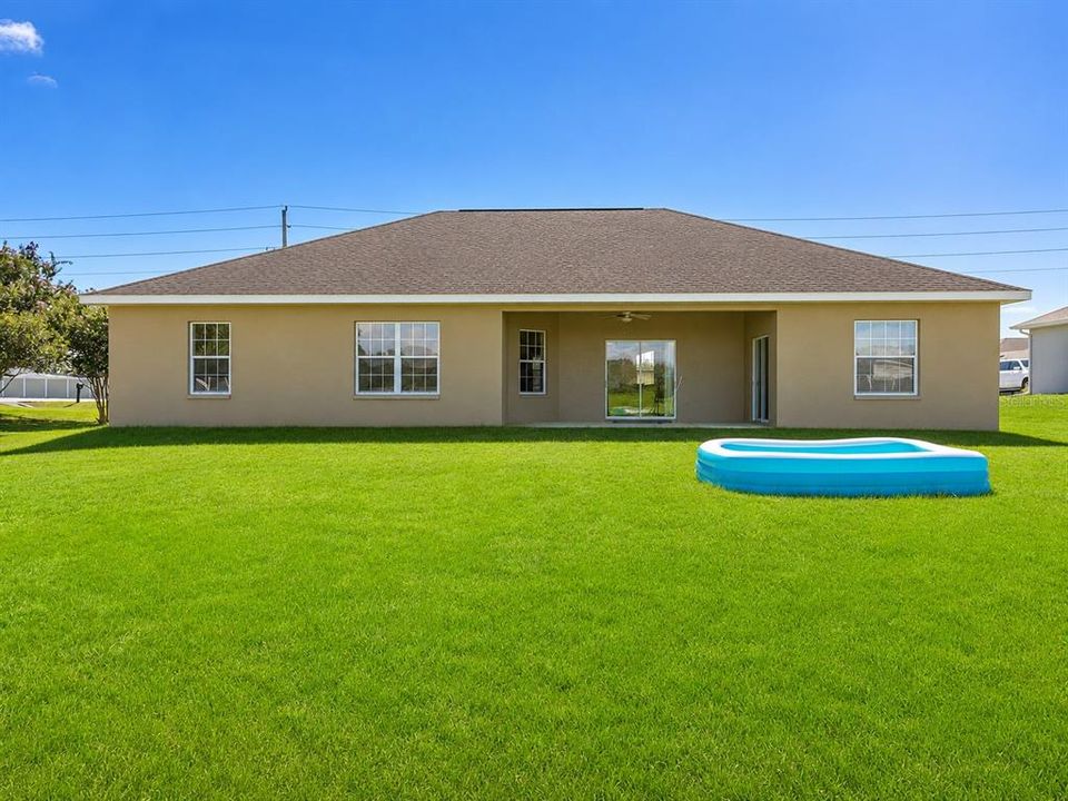 En Venta: $330,000 (3 camas, 2 baños, 2256 Pies cuadrados)