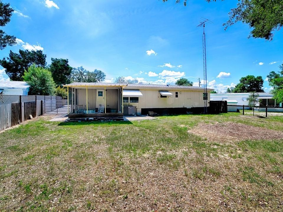 En Venta: $135,000 (3 camas, 2 baños, 1210 Pies cuadrados)