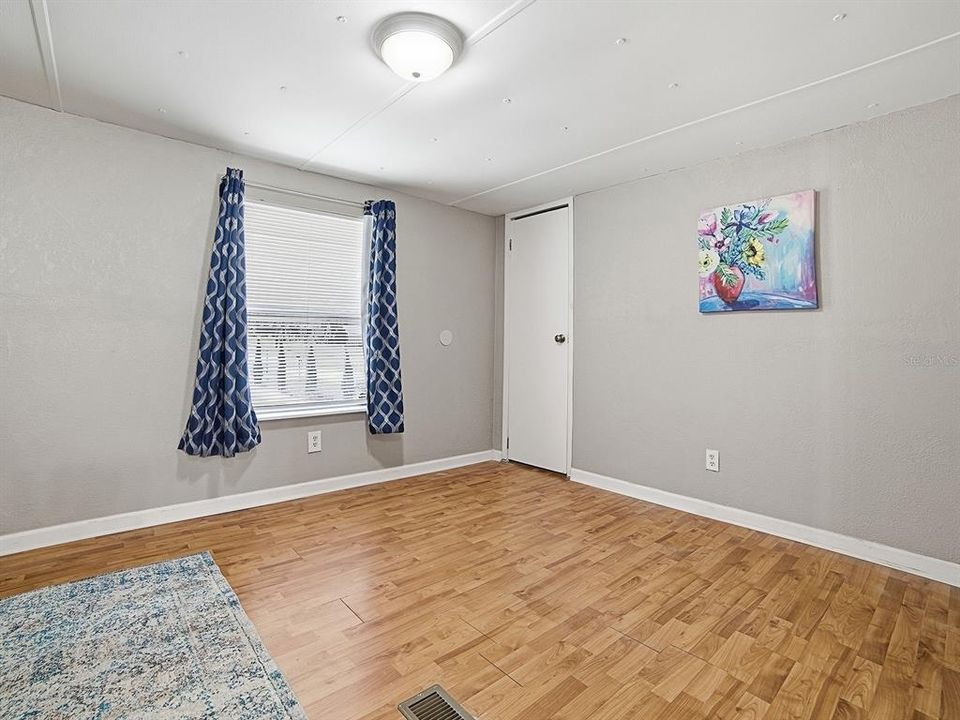 En Venta: $135,000 (3 camas, 2 baños, 1210 Pies cuadrados)