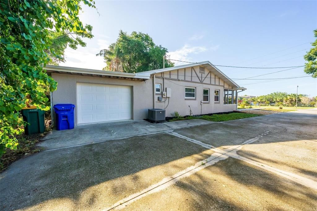 For Sale: $275,000 (3 beds, 2 baths, 1426 Square Feet)