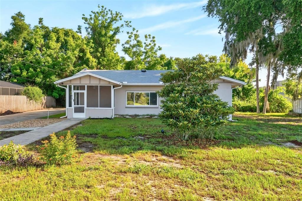 For Sale: $275,000 (3 beds, 2 baths, 1426 Square Feet)