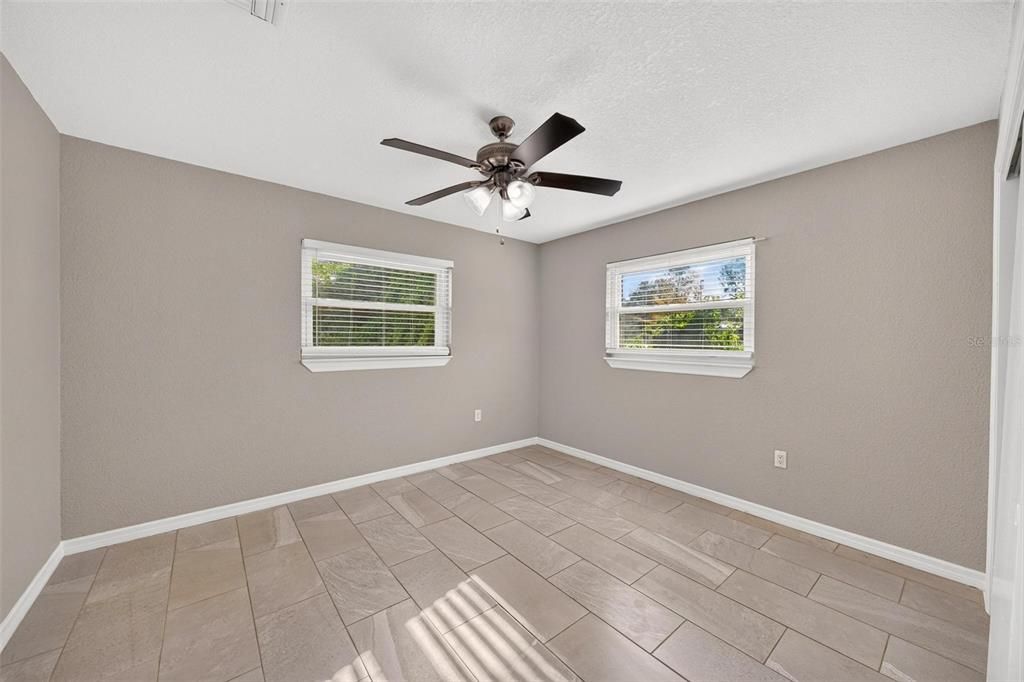 For Sale: $275,000 (3 beds, 2 baths, 1426 Square Feet)