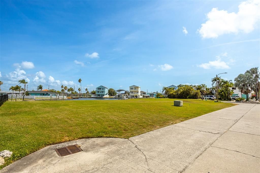 For Sale: $285,000 (0.15 acres)