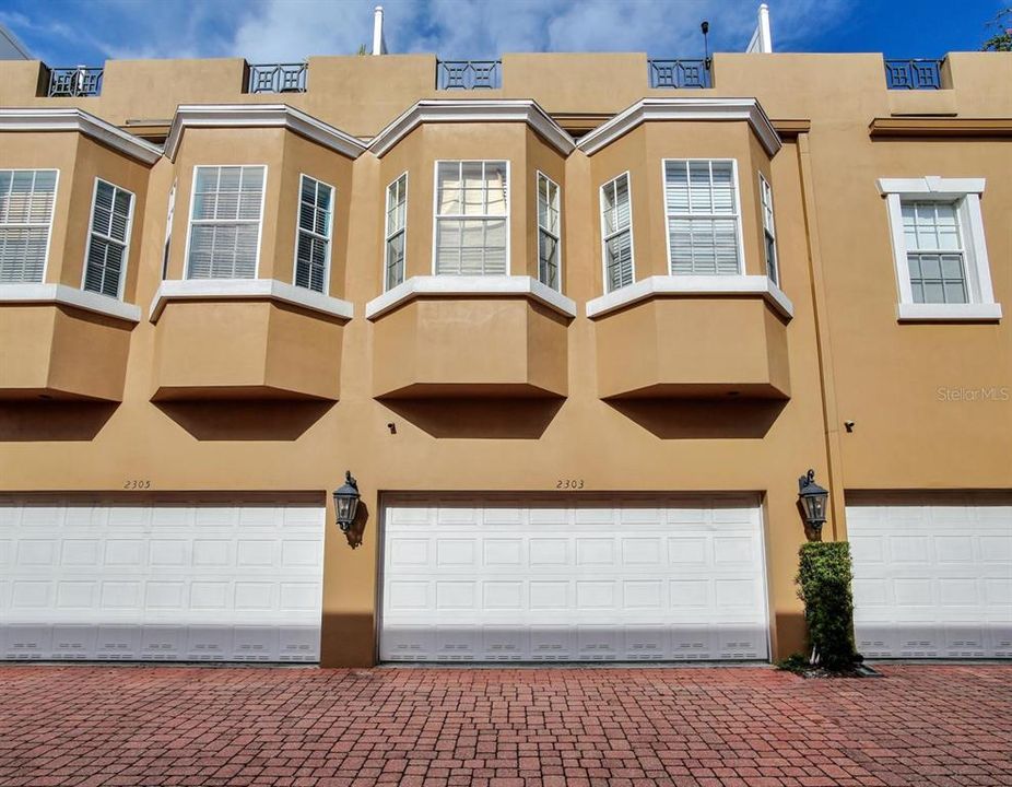 Active With Contract: $4,525 (3 beds, 2 baths, 2504 Square Feet)