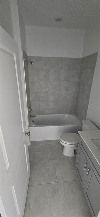 For Rent: $1,850 (3 beds, 2 baths, 1710 Square Feet)