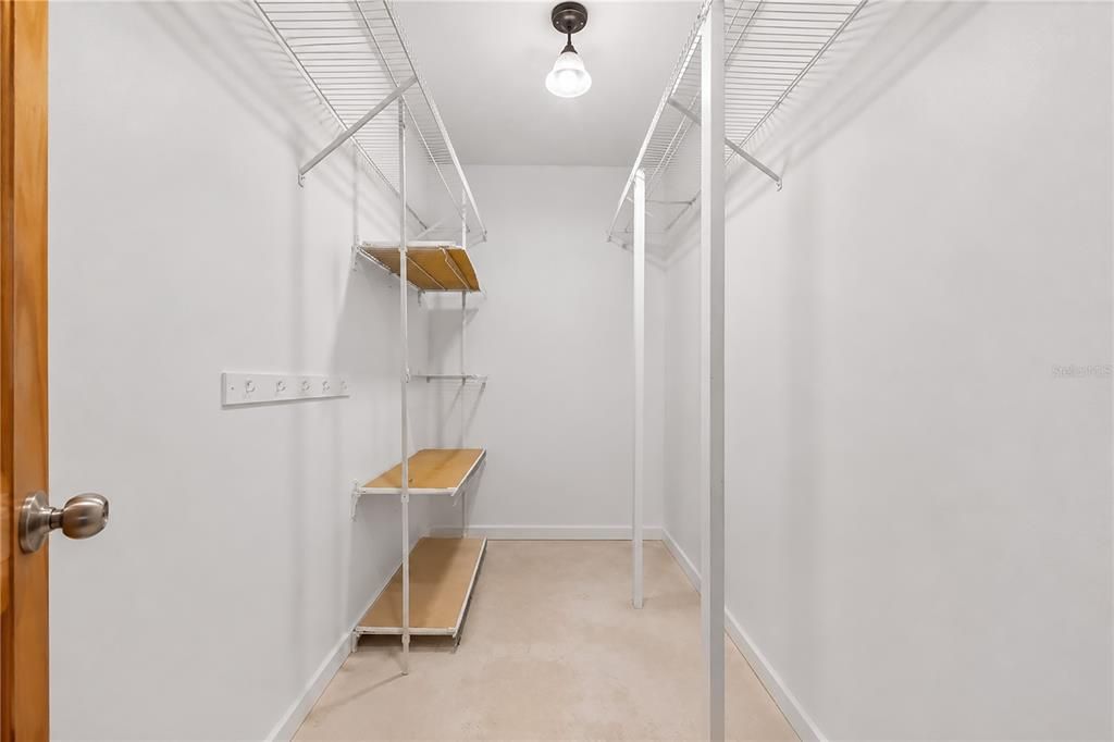 En Venta: $269,900 (4 camas, 2 baños, 1859 Pies cuadrados)