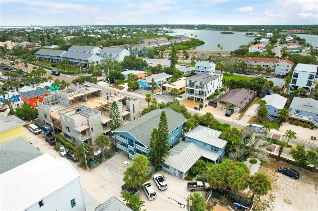 На продажу: $1,000,000 (3 спален, 2 ванн, 975 Квадратных фут)