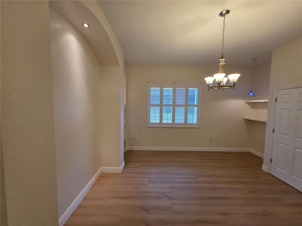 For Sale: $624,000 (6 beds, 4 baths, 6758 Square Feet)