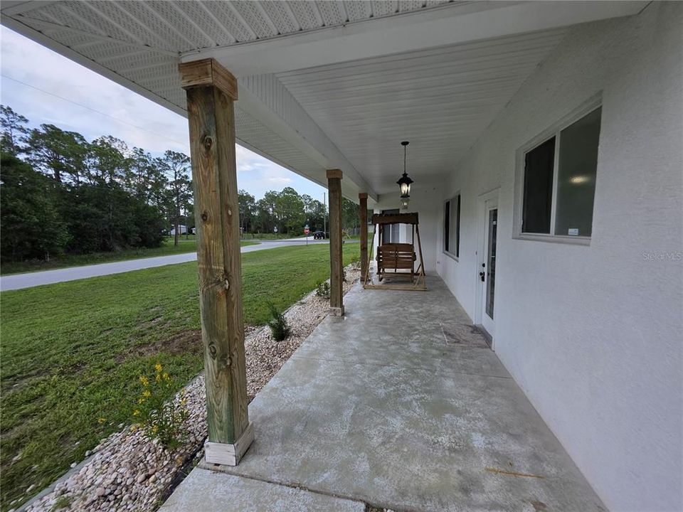 For Sale: $624,000 (6 beds, 4 baths, 6758 Square Feet)