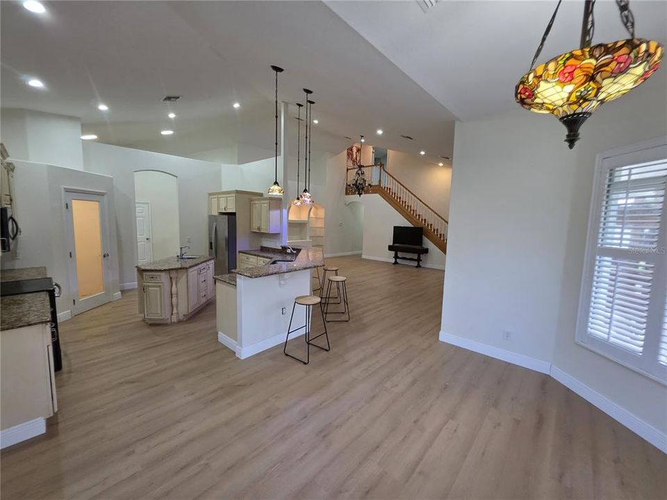 For Sale: $624,000 (6 beds, 4 baths, 6758 Square Feet)