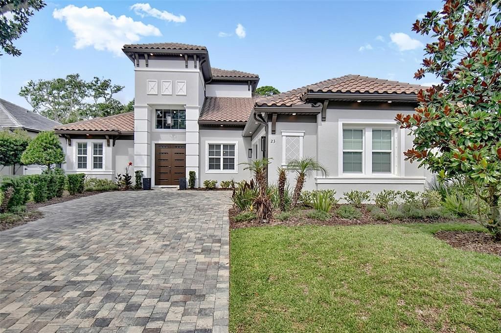 En Venta: $1,198,000 (3 camas, 3 baños, 3068 Pies cuadrados)