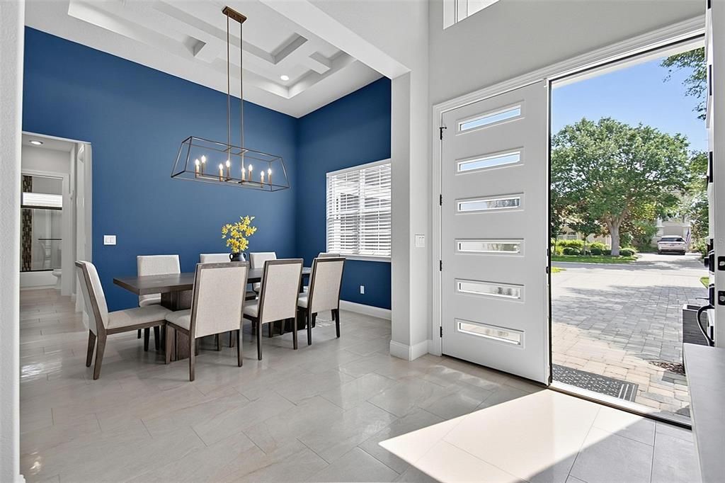 En Venta: $1,198,000 (3 camas, 3 baños, 3068 Pies cuadrados)