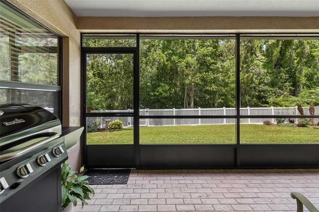 На продажу: $429,900 (4 спален, 2 ванн, 2456 Квадратных фут)