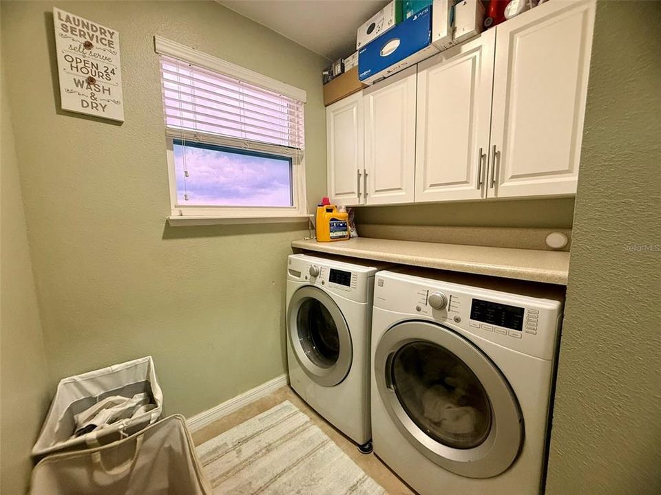В аренду: $2,300 (5 спален, 3 ванн, 2372 Квадратных фут)