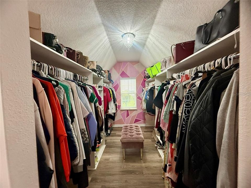 В аренду: $2,300 (5 спален, 3 ванн, 2372 Квадратных фут)