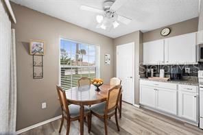 For Sale: $150,000 (2 beds, 2 baths, 970 Square Feet)