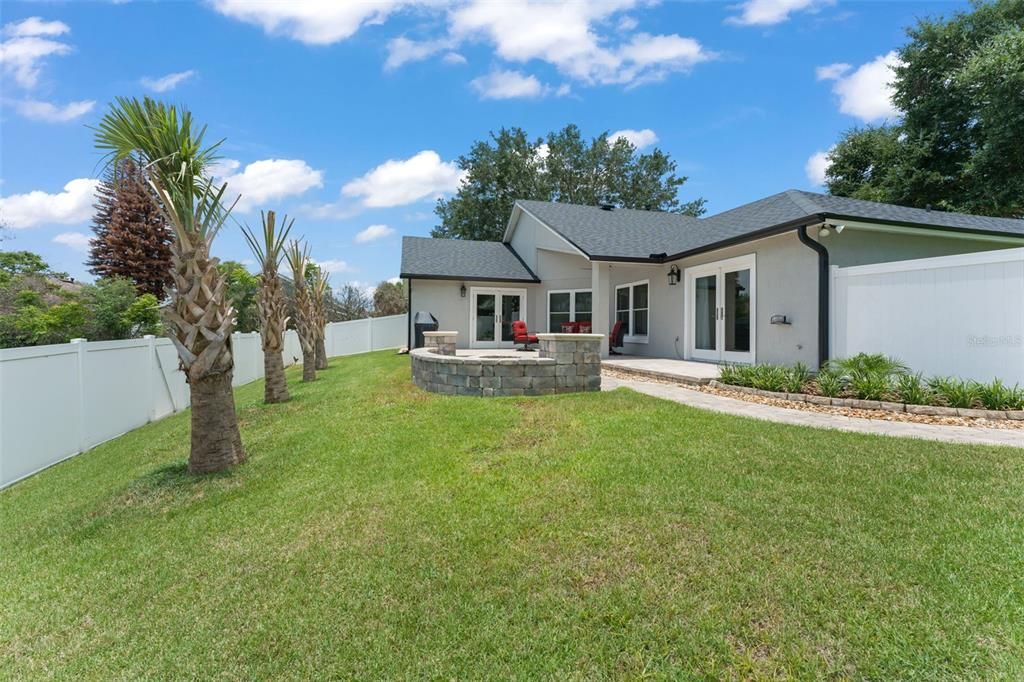 На продажу: $438,000 (3 спален, 2 ванн, 1692 Квадратных фут)