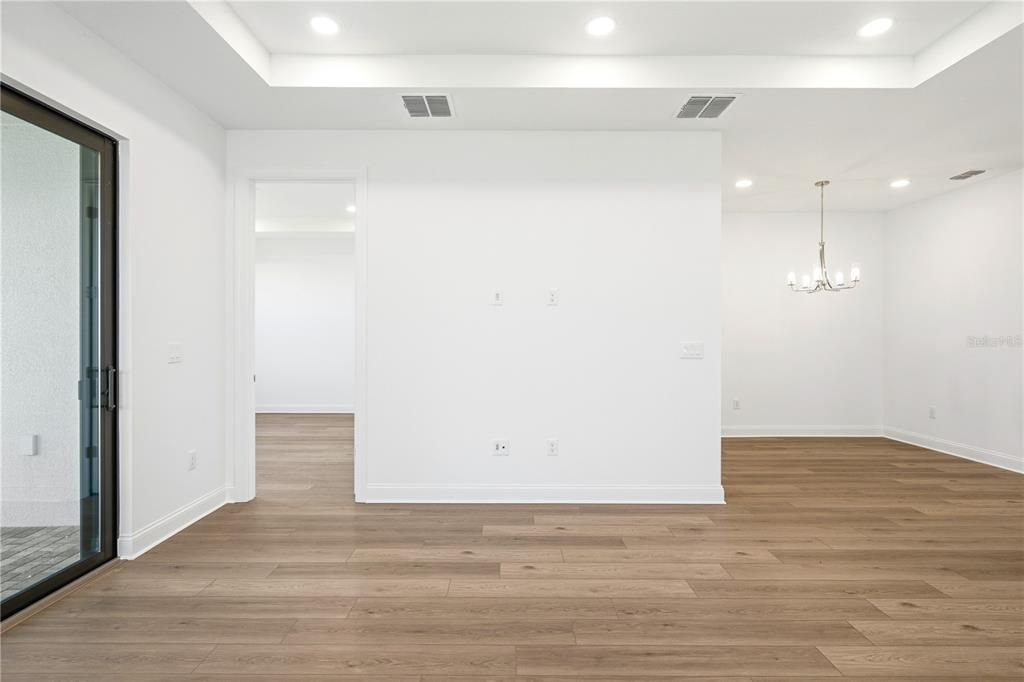 En Venta: $499,000 (3 camas, 2 baños, 1601 Pies cuadrados)