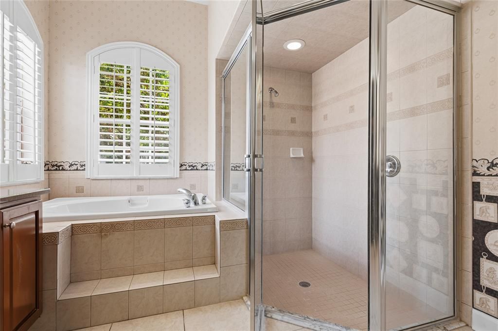En Venta: $425,000 (3 camas, 2 baños, 2162 Pies cuadrados)