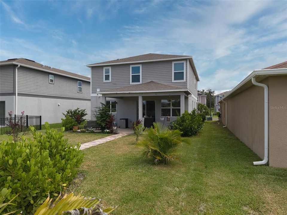 For Sale: $424,900 (3 beds, 2 baths, 2112 Square Feet)