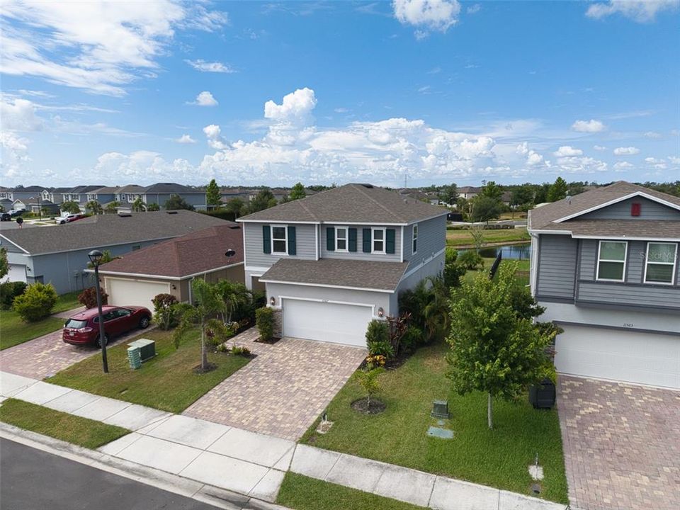 For Sale: $424,900 (3 beds, 2 baths, 2112 Square Feet)