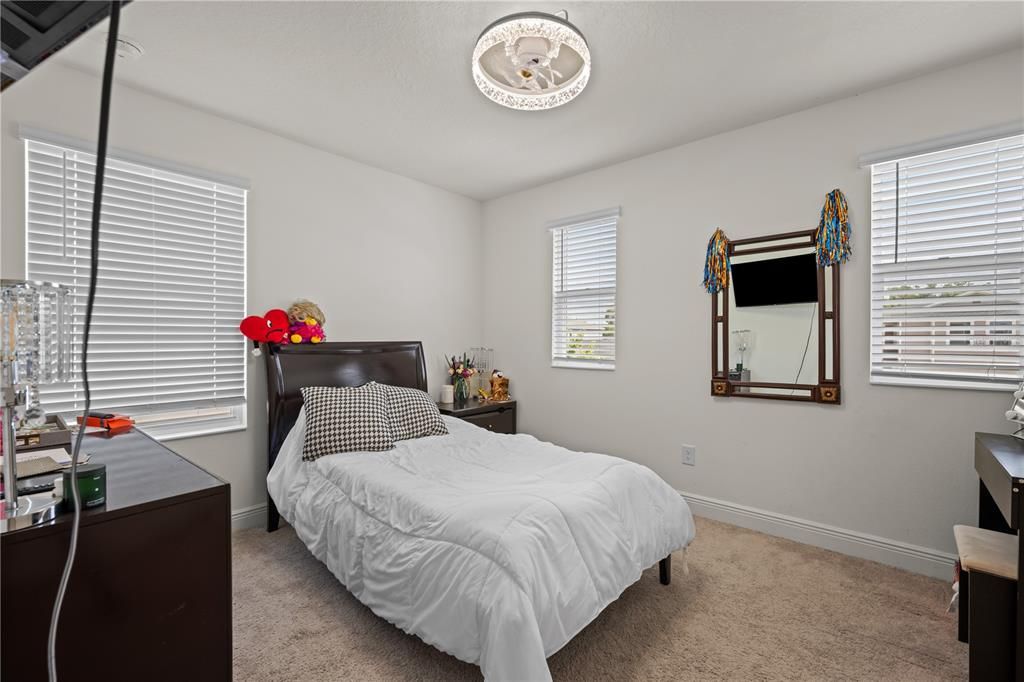 For Sale: $424,900 (3 beds, 2 baths, 2112 Square Feet)