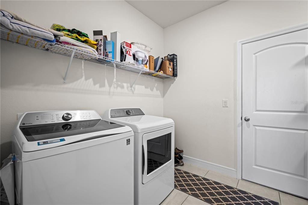 For Sale: $424,900 (3 beds, 2 baths, 2112 Square Feet)