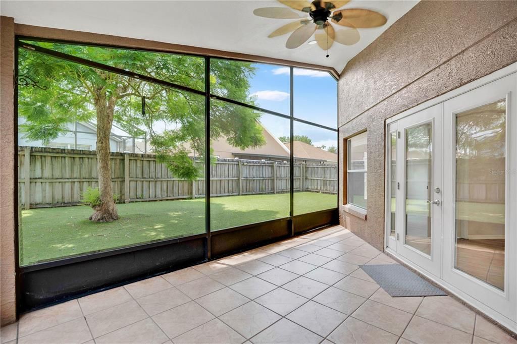 For Sale: $525,000 (3 beds, 2 baths, 1598 Square Feet)