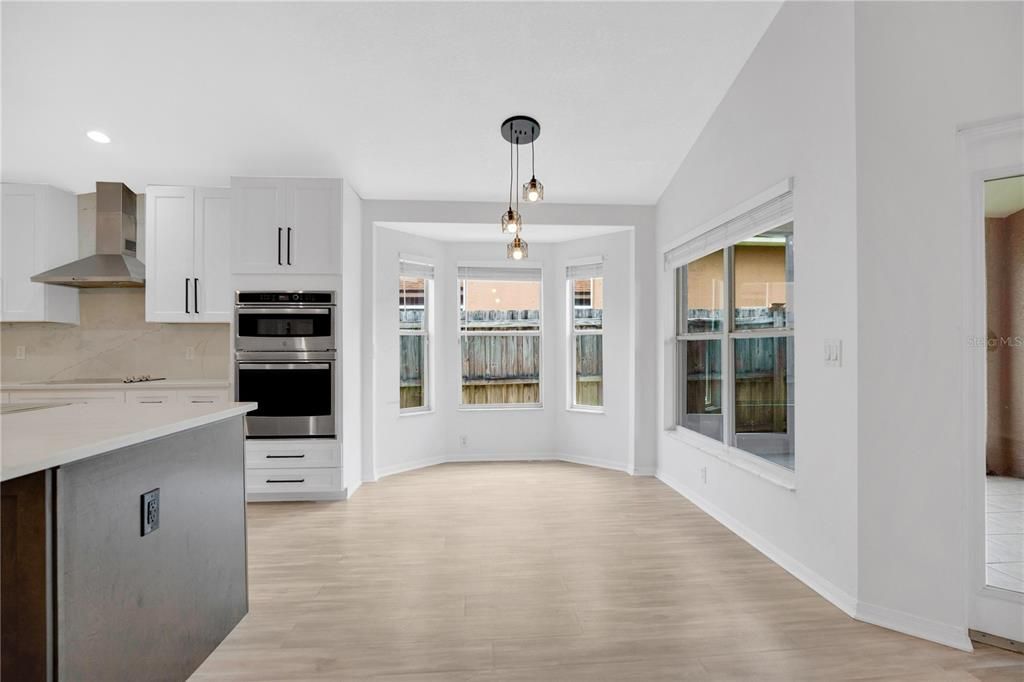 For Sale: $525,000 (3 beds, 2 baths, 1598 Square Feet)