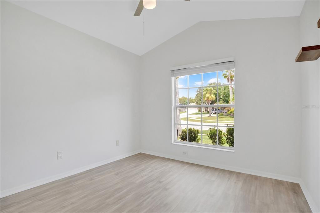 For Sale: $525,000 (3 beds, 2 baths, 1598 Square Feet)