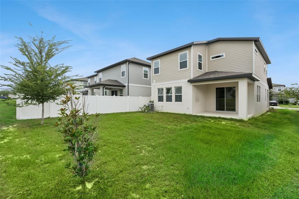En Venta: $455,000 (3 camas, 2 baños, 2304 Pies cuadrados)