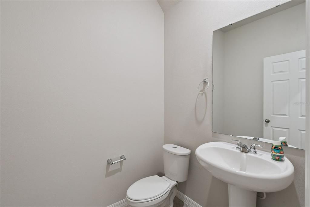 En Venta: $455,000 (3 camas, 2 baños, 2304 Pies cuadrados)