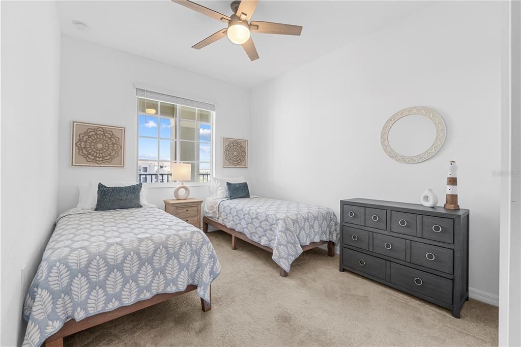 For Sale: $249,900 (2 beds, 2 baths, 1198 Square Feet)