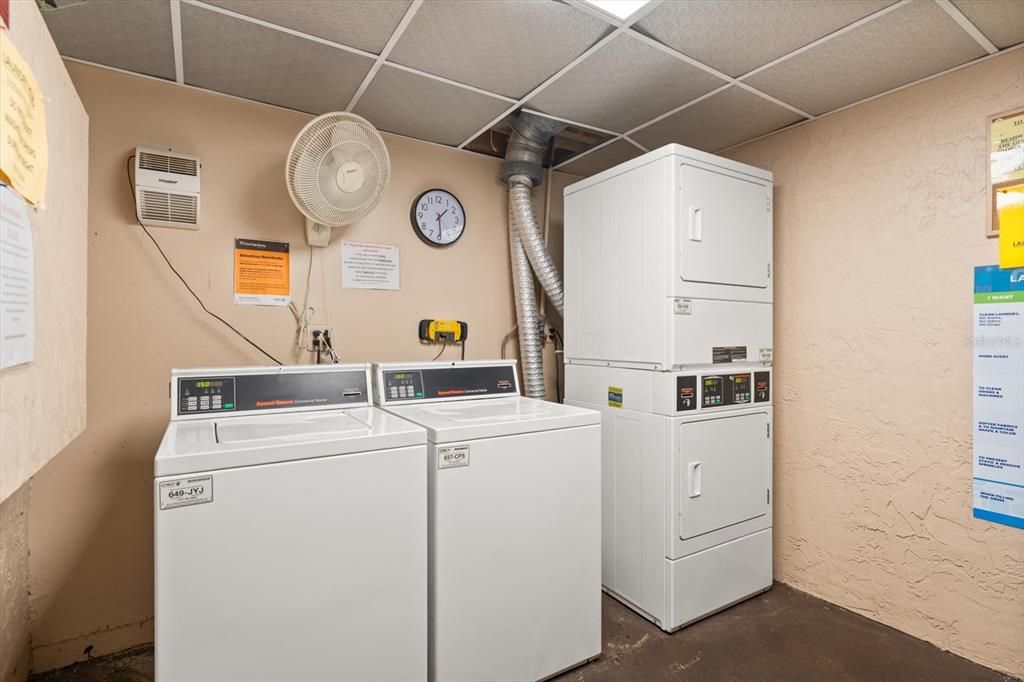 For Sale: $77,000 (1 beds, 1 baths, 790 Square Feet)