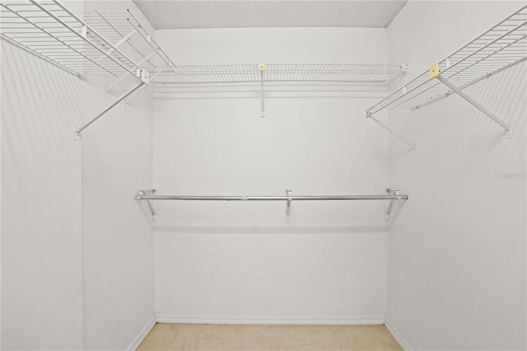 For Sale: $279,000 (3 beds, 2 baths, 1456 Square Feet)
