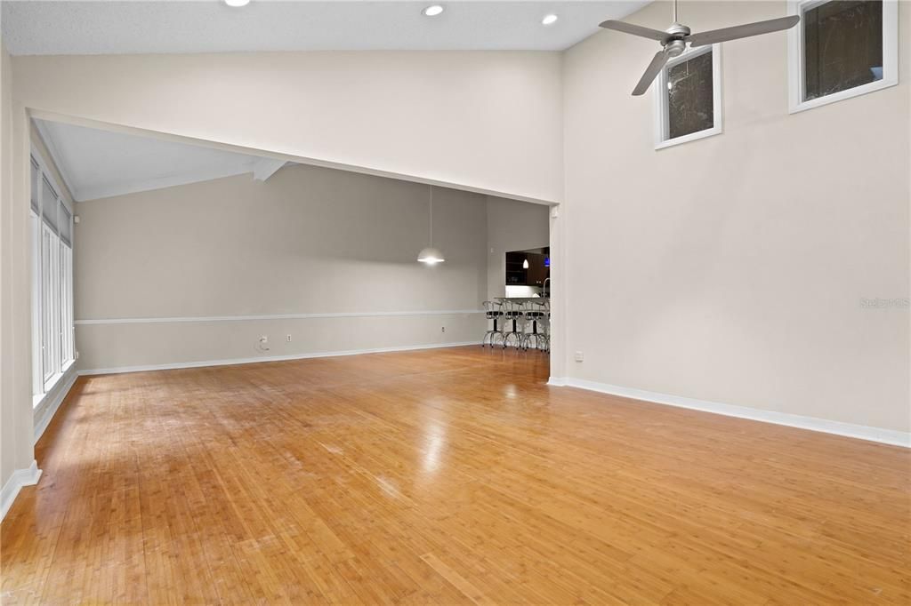 For Sale: $279,000 (3 beds, 2 baths, 1456 Square Feet)