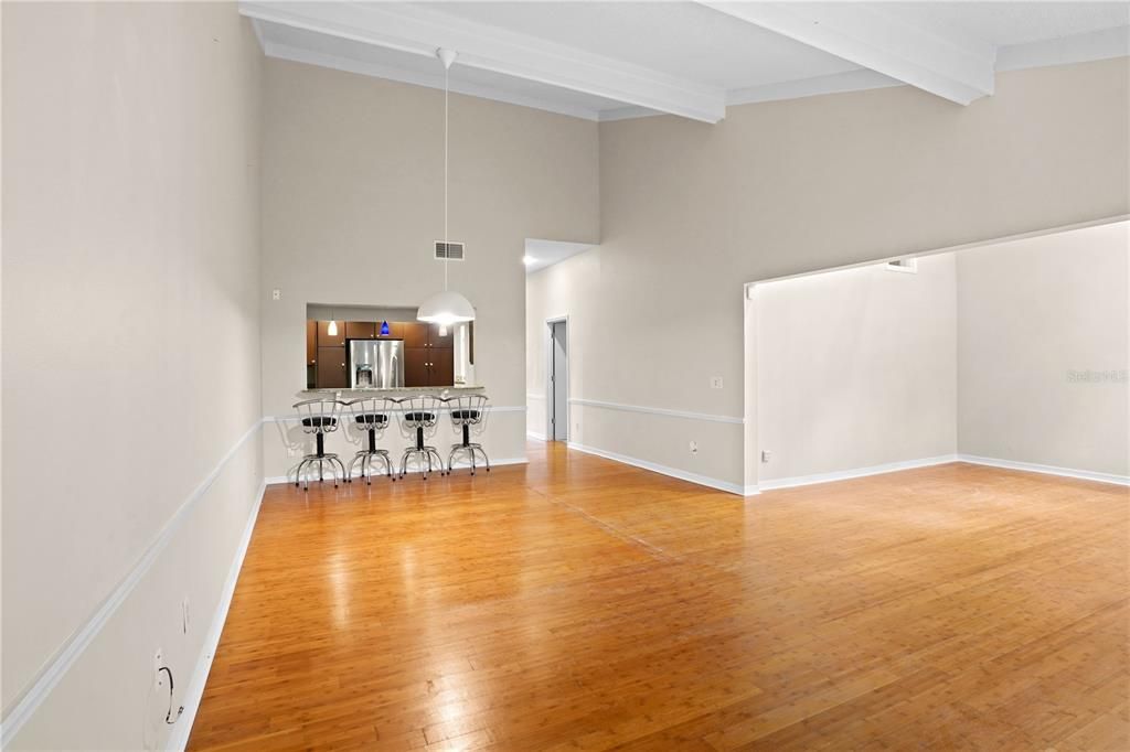 For Sale: $279,000 (3 beds, 2 baths, 1456 Square Feet)