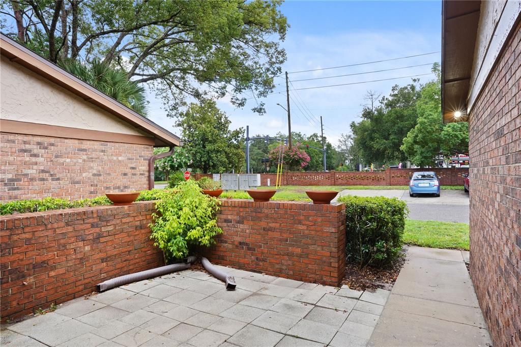 For Sale: $279,000 (3 beds, 2 baths, 1456 Square Feet)
