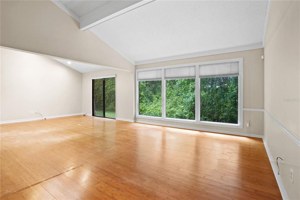 For Sale: $279,000 (3 beds, 2 baths, 1456 Square Feet)