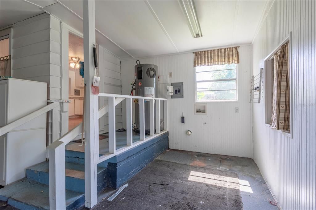 En Venta: $300,000 (2 camas, 1 baños, 1272 Pies cuadrados)