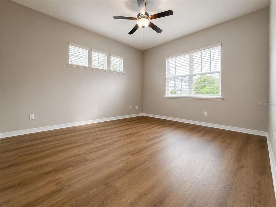 For Rent: $2,500 (3 beds, 2 baths, 1577 Square Feet)