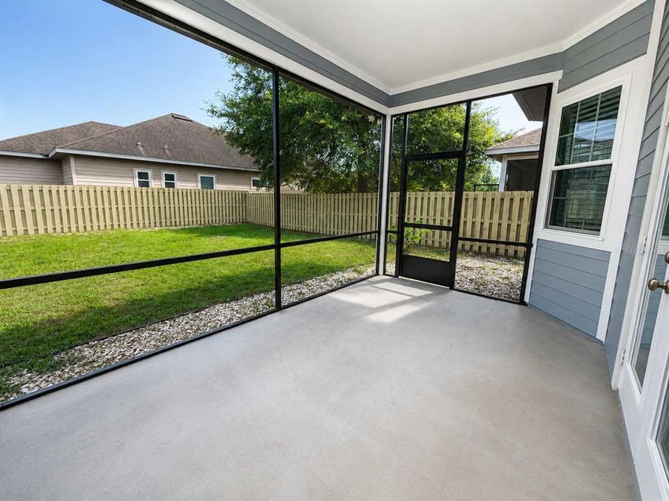 For Rent: $2,500 (3 beds, 2 baths, 1577 Square Feet)
