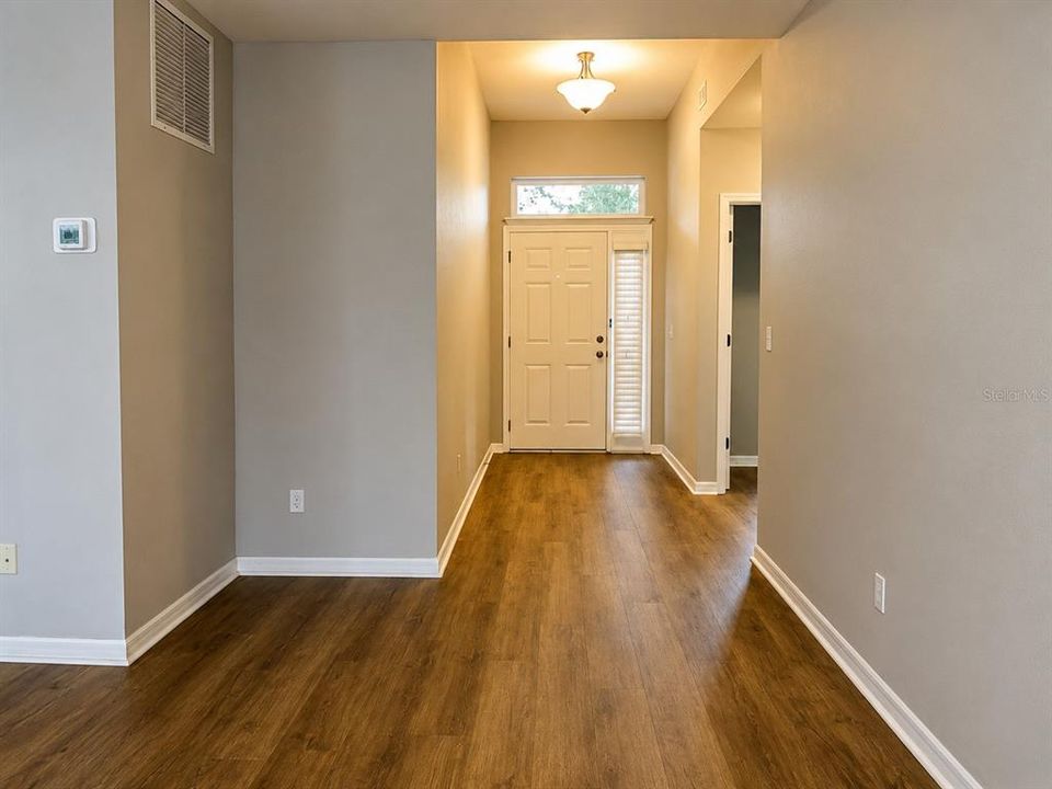 For Rent: $2,500 (3 beds, 2 baths, 1577 Square Feet)