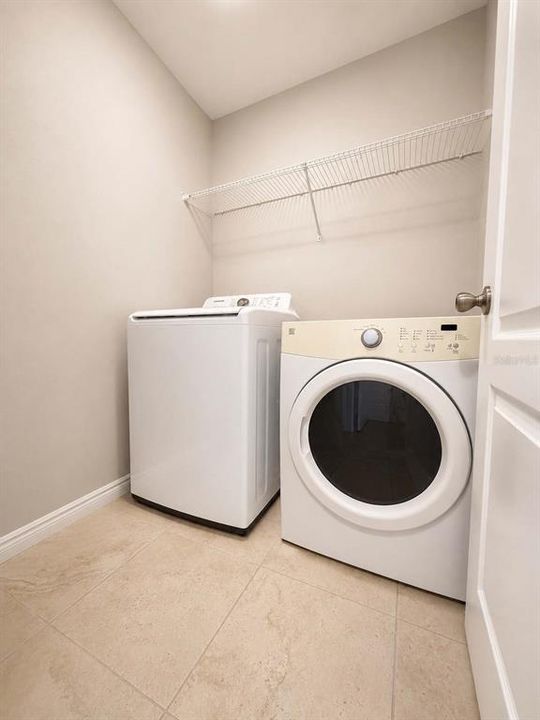 For Rent: $2,500 (3 beds, 2 baths, 1577 Square Feet)