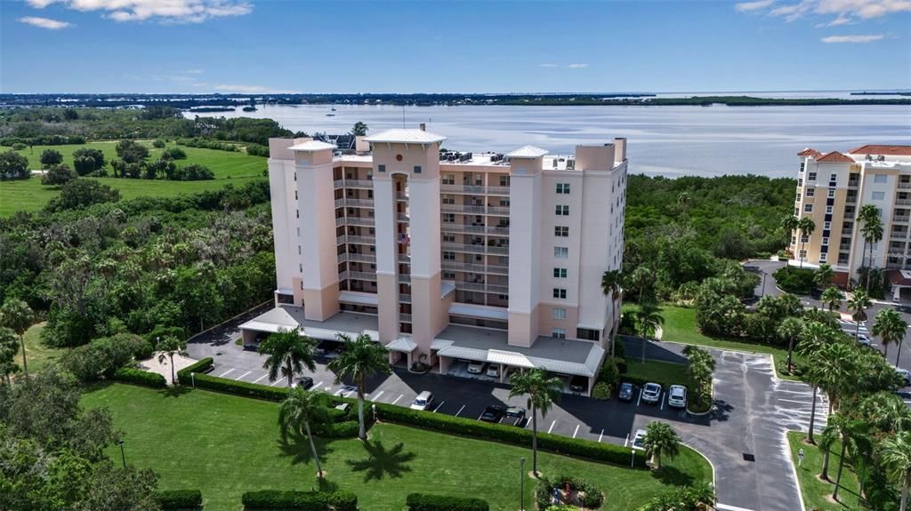 На продажу: $209,000 (2 спален, 2 ванн, 1380 Квадратных фут)