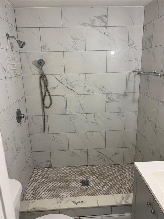 На продажу: $299,900 (3 спален, 2 ванн, 1005 Квадратных фут)