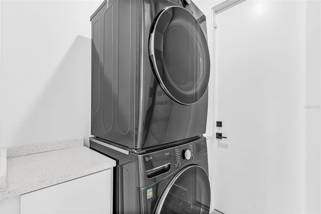 На продажу: $465,000 (3 спален, 2 ванн, 1953 Квадратных фут)