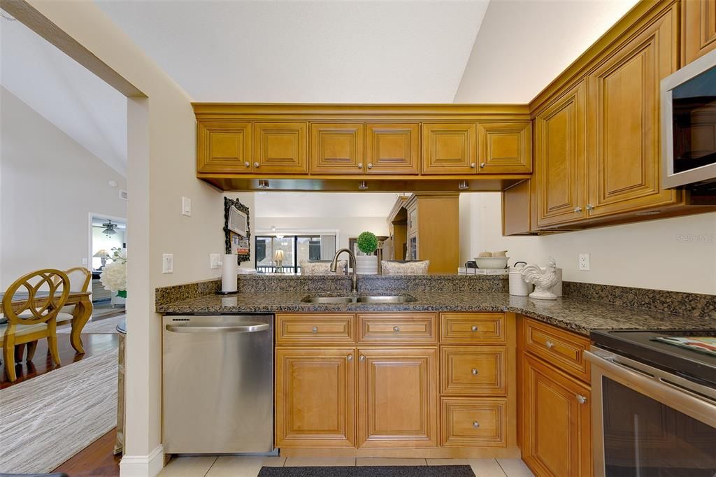 For Sale: $278,000 (3 beds, 2 baths, 1520 Square Feet)